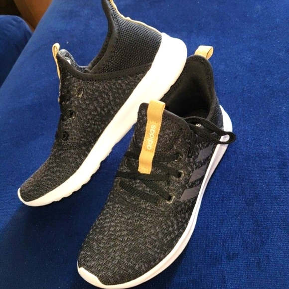 adidas Shoes - Adidas Walking Shoes (Size 7)